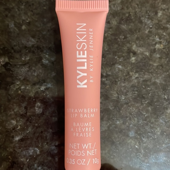 Kylie Cosmetics (Kylie Skin) Lip Balm Set - Strawberry, Candy Heart, Cherry - Picture 4 of 6